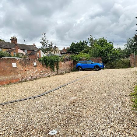 Flat 03 Studio Flat Near Aylesbury Station Free Parking Экстерьер фото