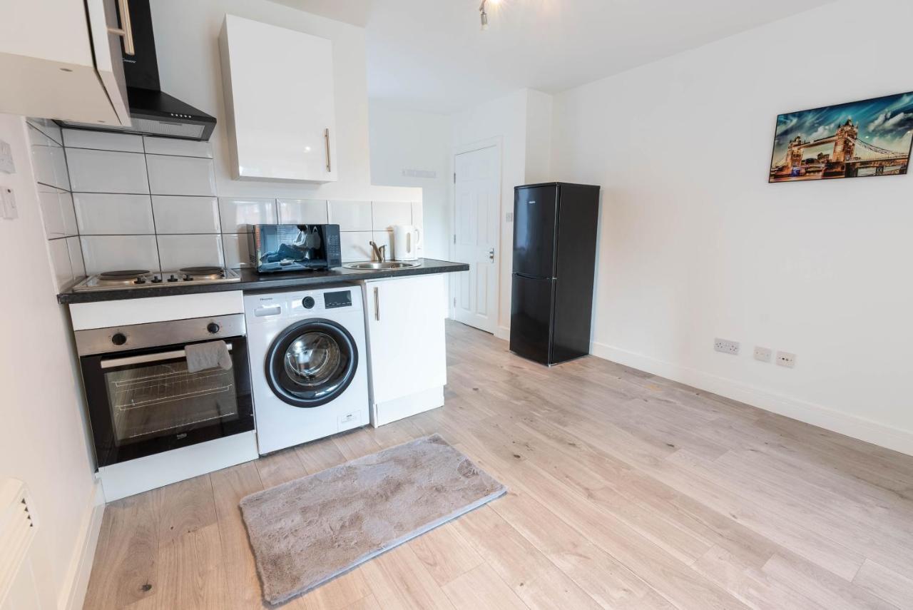 Flat 03 Studio Flat Near Aylesbury Station Free Parking Экстерьер фото